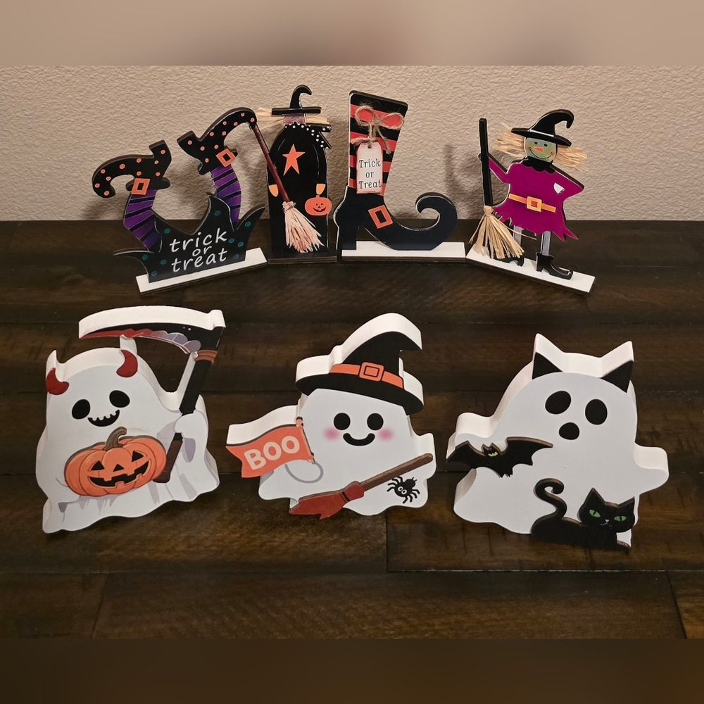 Halloween Ghosts & Witches Decor NWOT